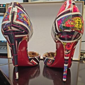 Louboutin Iriza 100 Patent Tarot/Lin Tarot Black/Multicolor 7.5B